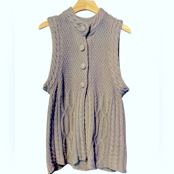 Hannah Chunky Cutaway Fisherman Style Knit Button Front Sweater Vest Storm Grey - Picture 3 of 9